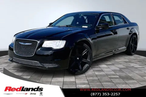 Black 2017 Chrysler 300 Limited for sale in Redlands, CA