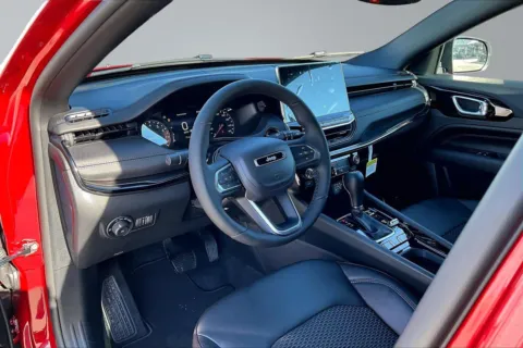 More photos of 2026 Jeep Compass Latitude at Redlands CDJR, CA