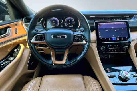 More photos of 2021 Jeep Grand Cherokee L Summit at Redlands CDJR, CA