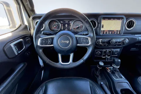 More photos of 2020 Jeep Gladiator Overland at Redlands CDJR, CA