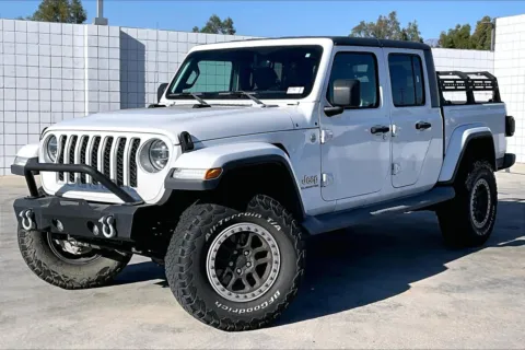 Photos of 2020 Jeep Gladiator Overland for sale in Redlands, CA at Redlands CDJR