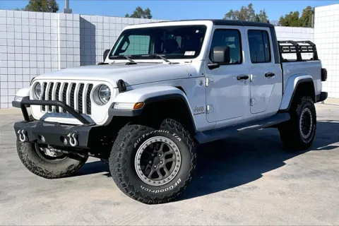 Photos of 2020 Jeep Gladiator Overland for sale in Redlands, CA at Redlands CDJR