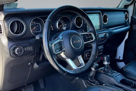 More photos of 2020 Jeep Gladiator Overland at Redlands CDJR, CA
