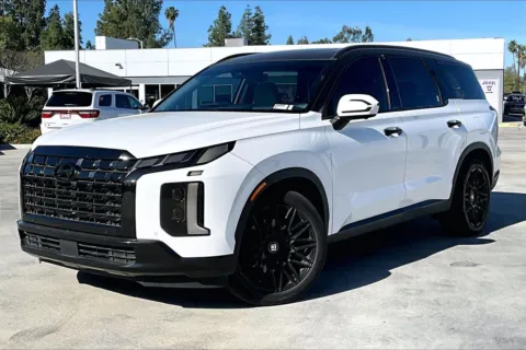Photos of 2024 Hyundai Palisade Limited for sale in Redlands, CA at Redlands CDJR