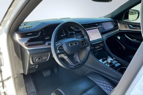 More photos of 2022 Jeep Grand Cherokee Summit 4xe at Redlands CDJR, CA