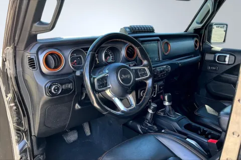 More photos of 2020 Jeep Gladiator Mojave at Redlands CDJR, CA