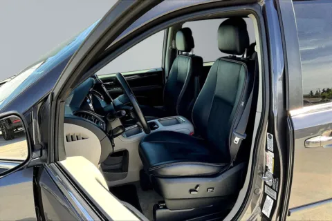 Another view of 2017 Dodge Grand Caravan SXT for sale in Redlands, CA at Redlands CDJR