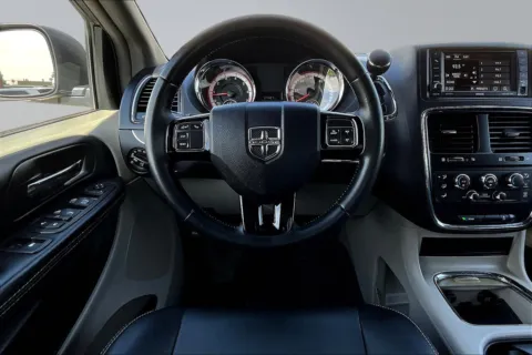 More photos of 2017 Dodge Grand Caravan SXT at Redlands CDJR, CA