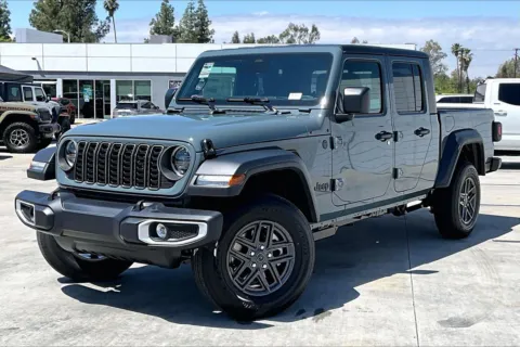 Photos of 2026 Jeep Gladiator Sport S for sale in Redlands, CA at Redlands CDJR
