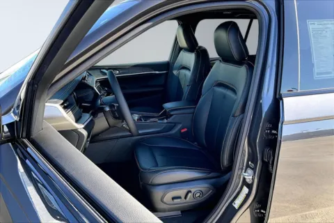 Another view of 2026 Jeep Grand Cherokee Limited for sale in Redlands, CA at Redlands CDJR