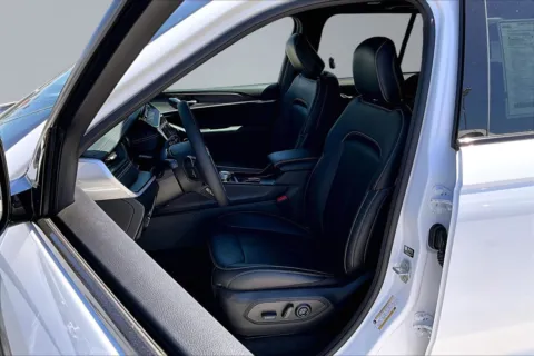 Another view of 2026 Jeep Grand Cherokee Limited for sale in Redlands, CA at Redlands CDJR