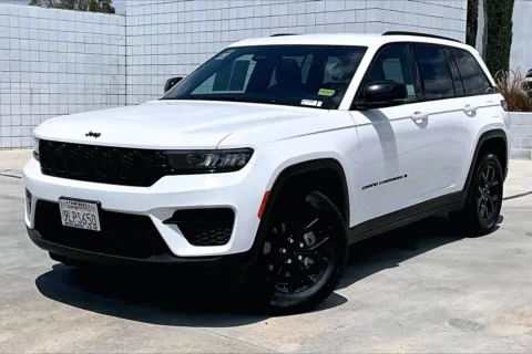 Photos of 2024 Jeep Grand Cherokee Altitude for sale in Redlands, CA at Redlands CDJR