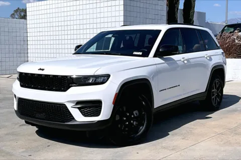 Photos of 2024 Jeep Grand Cherokee Altitude for sale in Redlands, CA at Redlands CDJR