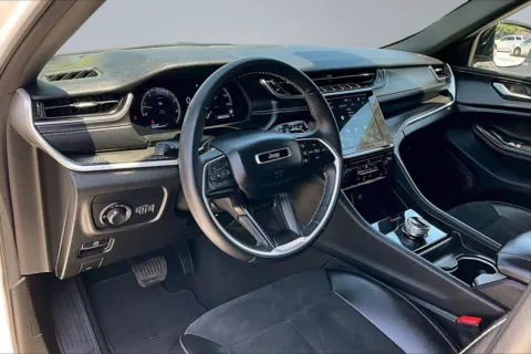 More photos of 2024 Jeep Grand Cherokee Altitude at Redlands CDJR, CA