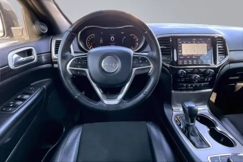 More photos of 2022 Jeep Grand Cherokee WK Laredo X at Redlands CDJR, CA