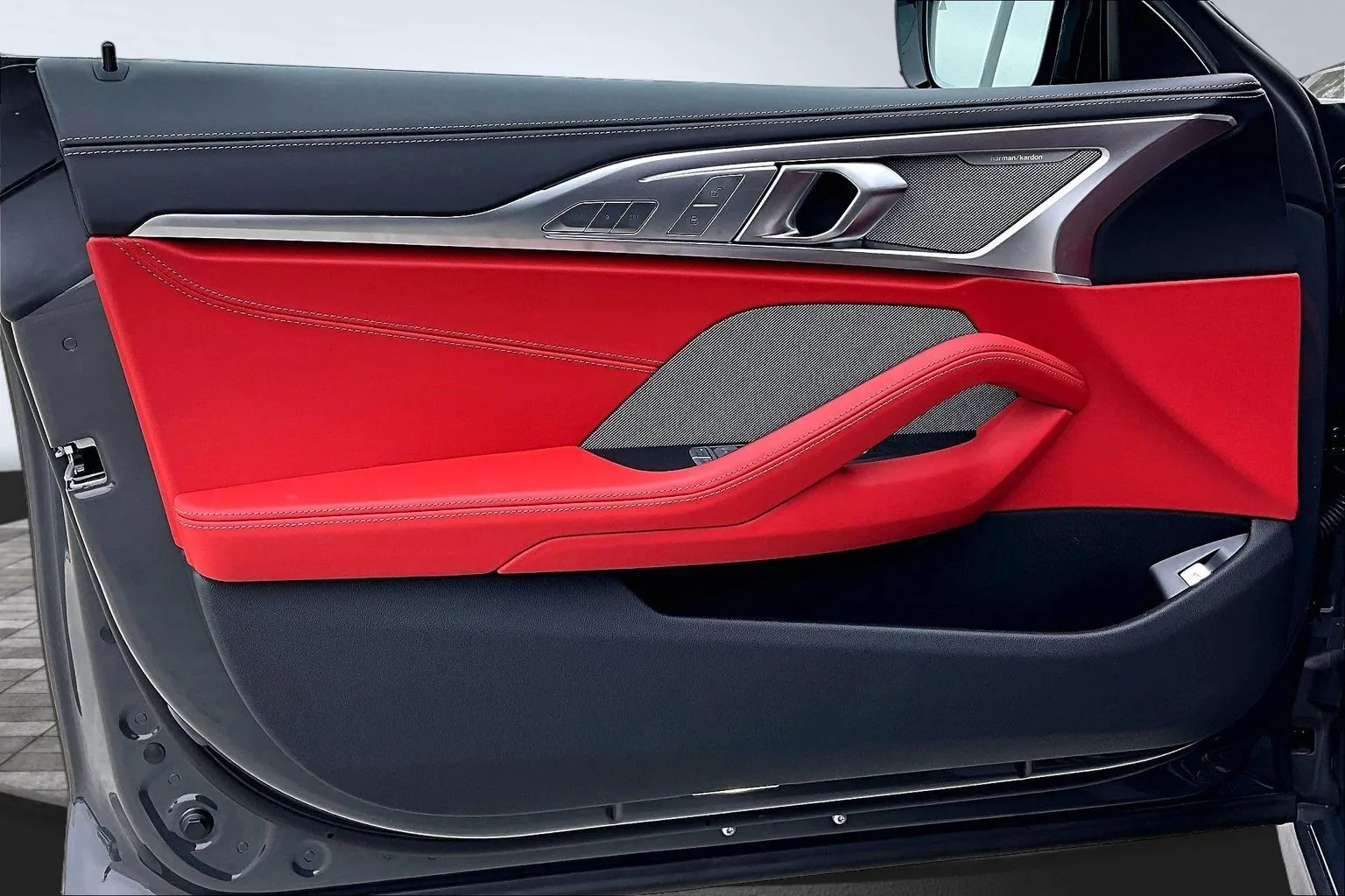 2026 BMW 8 Series M850i - Photo 13