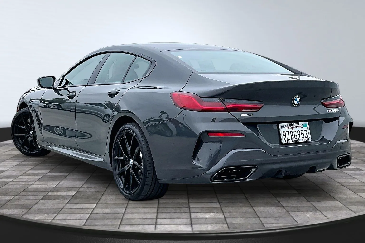 2026 BMW 8 Series M850i - Photo 21