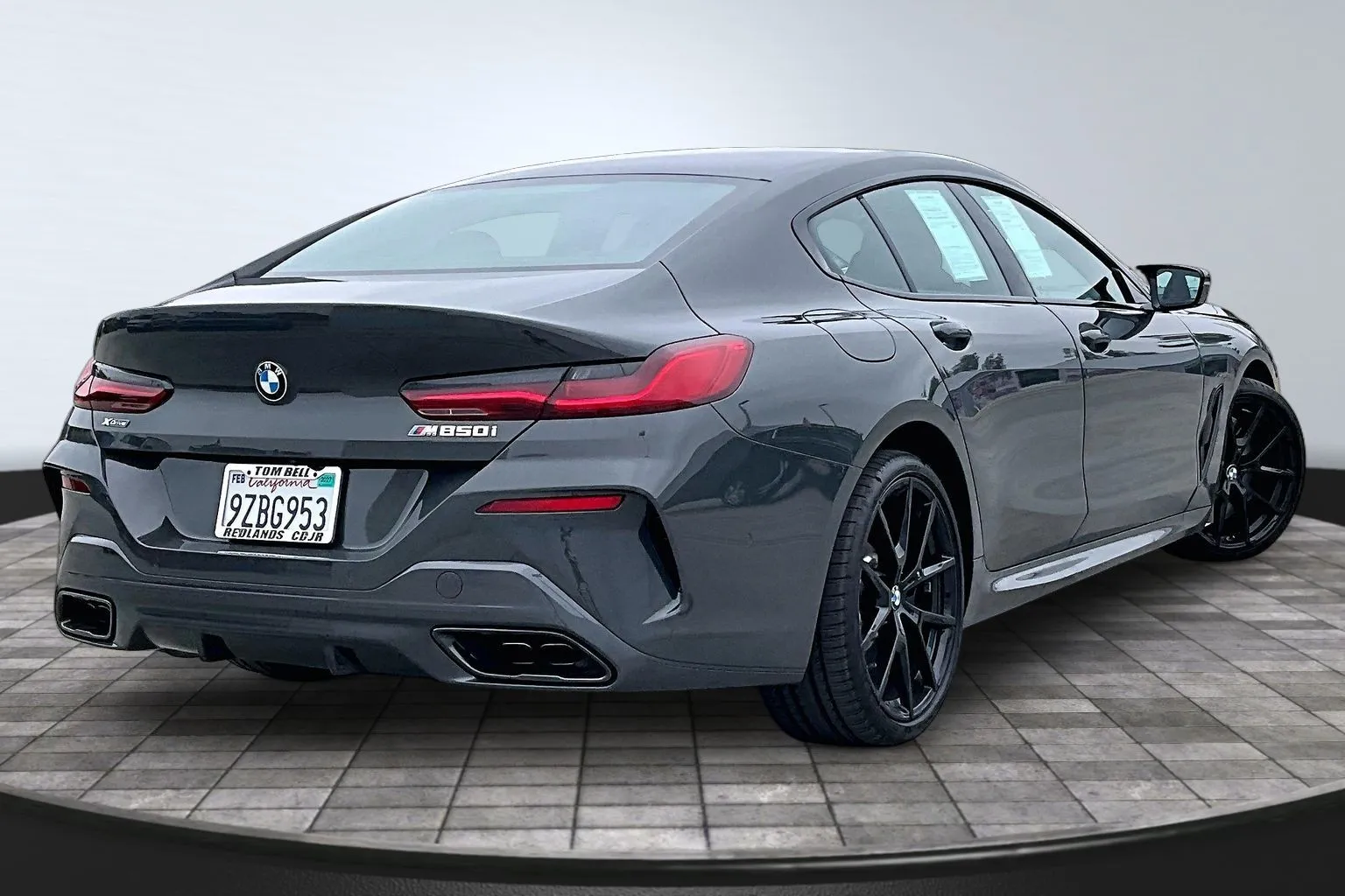 2026 BMW 8 Series M850i - Photo 22