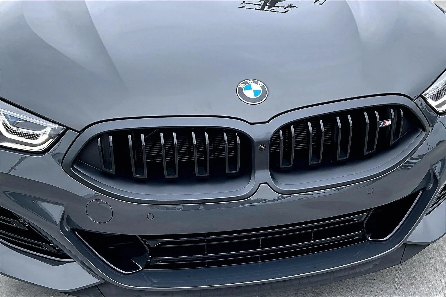 2026 BMW 8 Series M850i - Photo 29