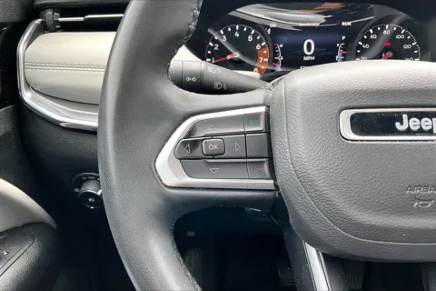 More photos of 2023 Jeep Compass Limited at Redlands CDJR, CA