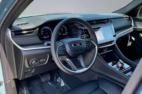 More photos of 2026 Jeep Grand Cherokee Limited at Redlands CDJR, CA