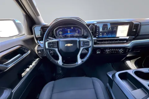 More photos of 2022 Chevrolet Silverado 1500 LT at Redlands CDJR, CA