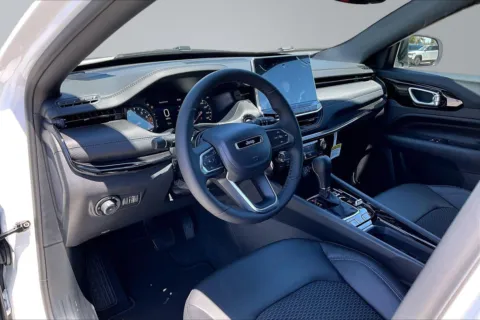 More photos of 2026 Jeep Compass Latitude at Redlands CDJR, CA