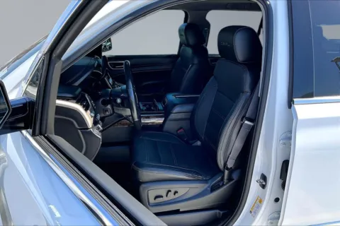 Another view of 2015 GMC Yukon Denali for sale in Redlands, CA at Redlands CDJR