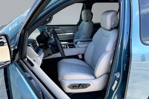 Another view of 2026 Jeep Grand Wagoneer for sale in Redlands, CA at Redlands CDJR