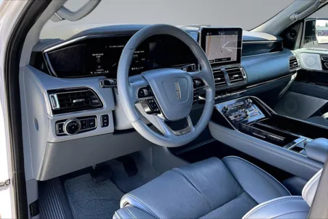 More photos of 2019 Lincoln Navigator L Reserve at Redlands CDJR, CA
