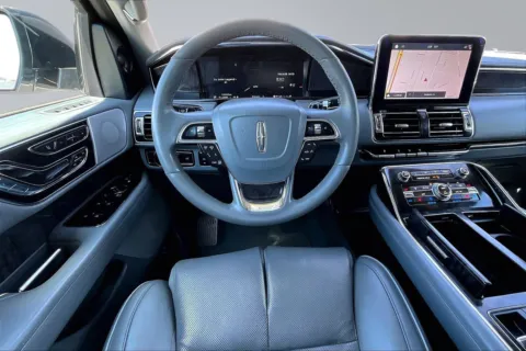 More photos of 2019 Lincoln Navigator L Reserve at Redlands CDJR, CA