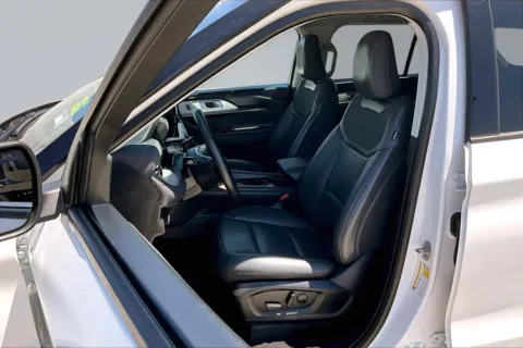 Another view of 2025 Ford Explorer Active for sale in Redlands, CA at Redlands CDJR