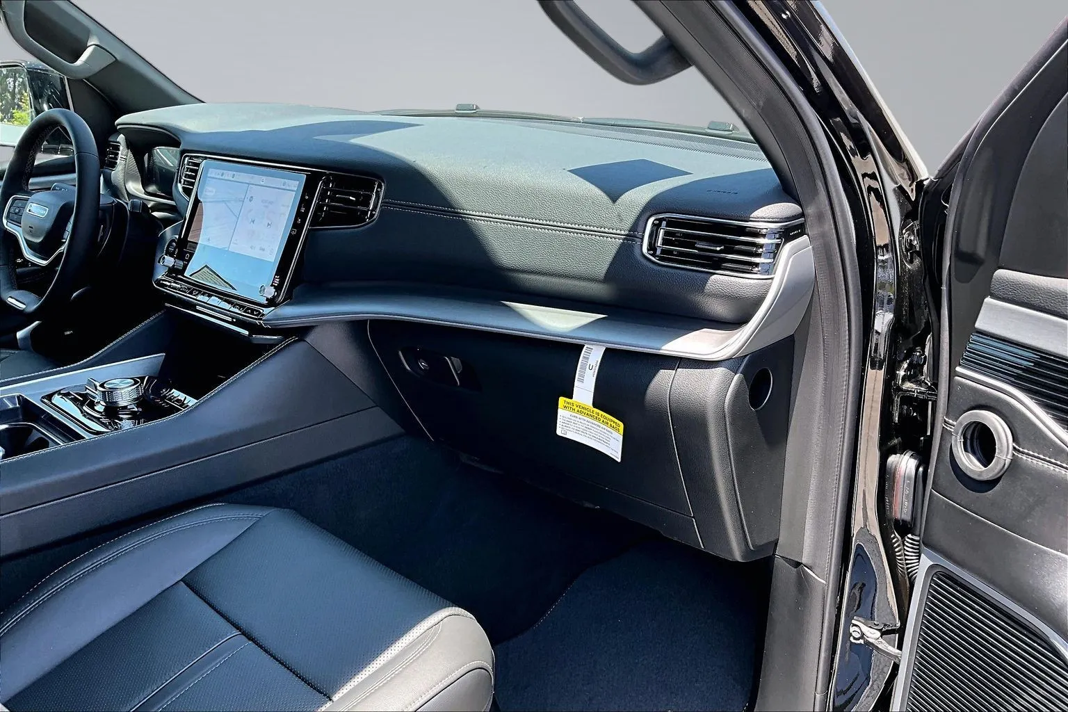 2026 Jeep Grand Wagoneer L Base - Photo 17