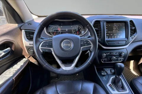 More photos of 2016 Jeep Cherokee Trailhawk at Redlands CDJR, CA