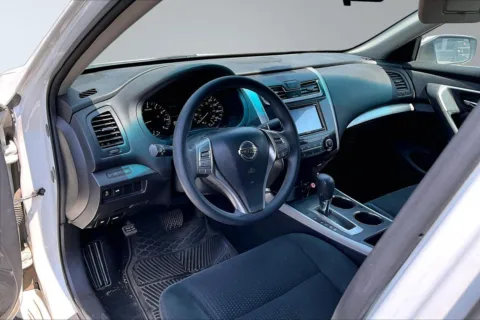 More photos of 2015 Nissan Altima 2.5 S at Redlands CDJR, CA