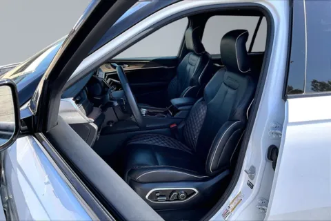 Another view of 2025 Jeep Grand Cherokee Summit for sale in Redlands, CA at Redlands CDJR