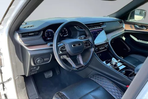 More photos of 2025 Jeep Grand Cherokee L Summit at Redlands CDJR, CA