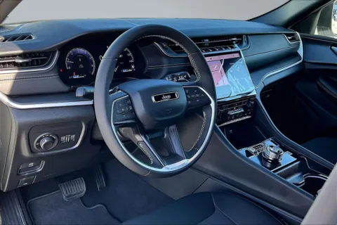 More photos of 2027 Jeep Grand Cherokee Laredo X at Redlands CDJR, CA