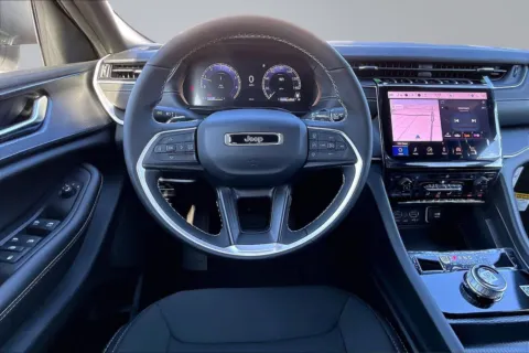 More photos of 2027 Jeep Grand Cherokee Laredo X at Redlands CDJR, CA