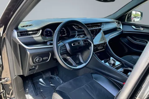 More photos of 2024 Jeep Grand Cherokee Altitude at Redlands CDJR, CA