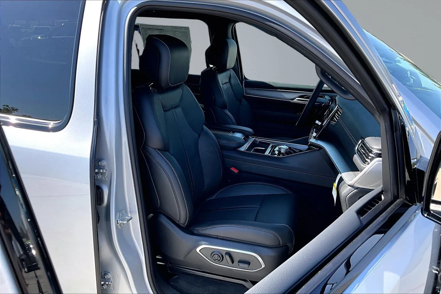 2026 Jeep Grand Wagoneer Base - Photo 16