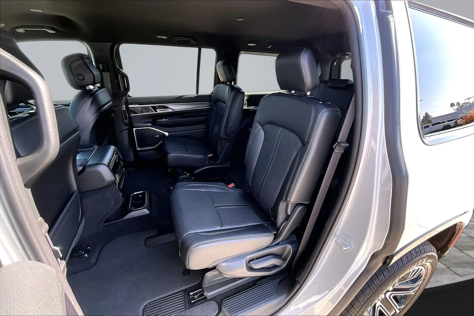 2026 Jeep Grand Wagoneer Base - Photo 19