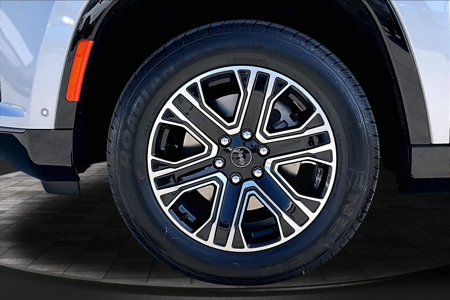 2026 Jeep Grand Wagoneer Base - Photo 33