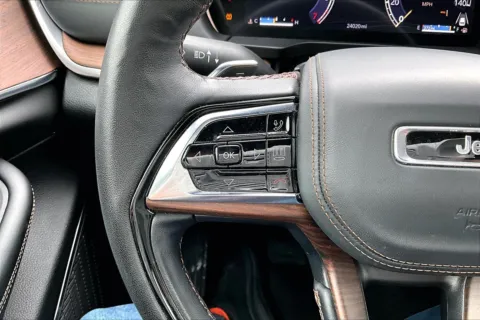 More photos of 2025 Jeep Grand Cherokee Summit at Redlands CDJR, CA