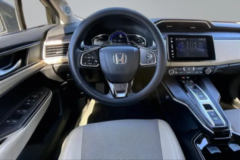 More photos of 2019 Honda Clarity Plug-In Hybrid at Redlands CDJR, CA