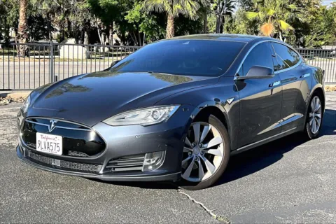 Photos of 2015 Tesla Model S 85 for sale in Redlands, CA at Redlands CDJR