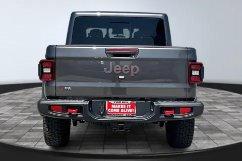 More photos of 2025 Jeep Gladiator Rubicon at Redlands CDJR, CA