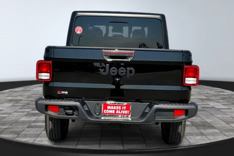 More photos of 2025 Jeep Gladiator Sport at Redlands CDJR, CA