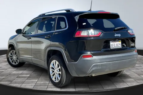 Photos of 2019 Jeep Cherokee Latitude for sale in Redlands, CA at Redlands CDJR