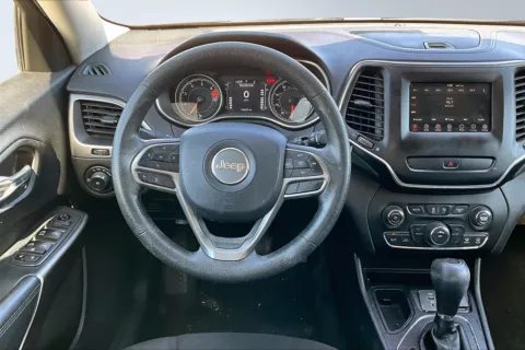 More photos of 2019 Jeep Cherokee Latitude at Redlands CDJR, CA